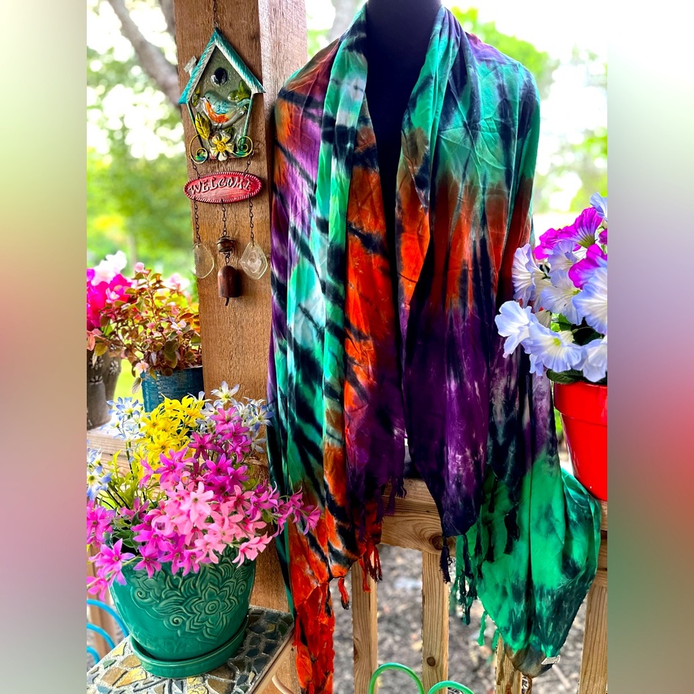 Vibrant Boho Large Fringed Colorful Tie-Dye Angled Design Wrap /Sarong/Scarf - Picture 4 of 8